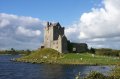 p0002933 Dunguaire Castle, en Kinvara, lugar privilegiado de la bahia de Galway