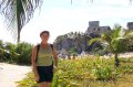 p0002228 Yolanda y el Castillo tras ella