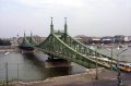p0001588 El Puente de la Libertad, otro de los puentes que cruza el Danubio.