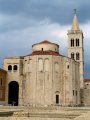zadar-05 Iglesia de la Santa Trinidad junto al foro, caracterstica por su planta circular y sus tres bsides circulares tambin.