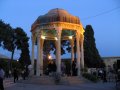 img_1705 Todos los das, al atardecer, se organizan recitales y actos culturales normalmente basados en los poetas de la Antigua Persia