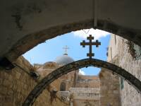 Cpula del Santo Sepulcro desde la IX estacin de la Va Dolorosa