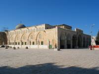 Mezquita de El Aksa: La mayor de las mezquitas de la ciudad. Construida por el califa Abdul Malik, de los Omayas y reconstruida por el califa Ad-Dahir, de los Fatmidas, seala el punto extremo del peregrinaje de Mahoma desde la Meca. 