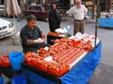 Vendedor de higos chumbos en las calles cercanas al zoco de Damasco