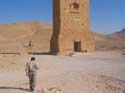 Para visitar las torres funerarias, el encargado de las llaves debe abrir cada torre, siempre que haya alguien interesado en subir al interior