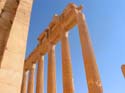 Columnas que rodean el templo