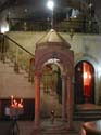 En este lugar, la Virgen Maria y S. Jose vieron crucificado a Jesucristo