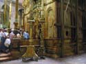 En la rotonda de la Iglesia se encuentra una estructura en forma de cpula y que cubre el sepulcro. Se trata de la XV estacin, lugar donde Jess resucit