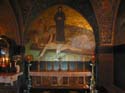 La XI estacin. Capilla catlica y lugar donde Jess fu crucificado