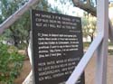 'Aleja de m este caliz, pero no se haga mi voluntad sino la tuya'. Esta placa que describe las dudas que le surgieron a Jess antes de su captura y crucifixin