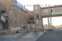 Una ltima vista del interior de la Mukata. El presidente palestino Yasser Arafat no pudo recibirnos, dado que estaba muy ocupado. Durante nuestra visita a la Mukata tuvo lugar el atentado suicida de Haifa, en el que 19 personas murieron en el interior del restaurante Maxim's. Horas ms tarde, desde este lugar, se produjo la condena del atentado por parte de la Autoridad Nacional Palestina