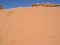 En otras zonas del desierto, la arena tiene una tonalidad mas clara